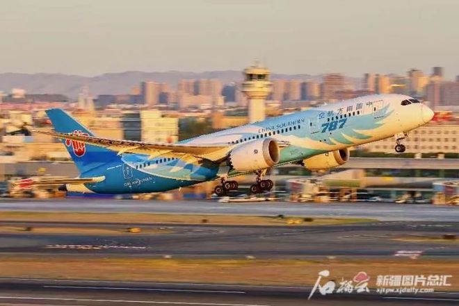 最新乌鲁木齐航班,最新乌鲁木齐航班信息，探索飞行新篇章