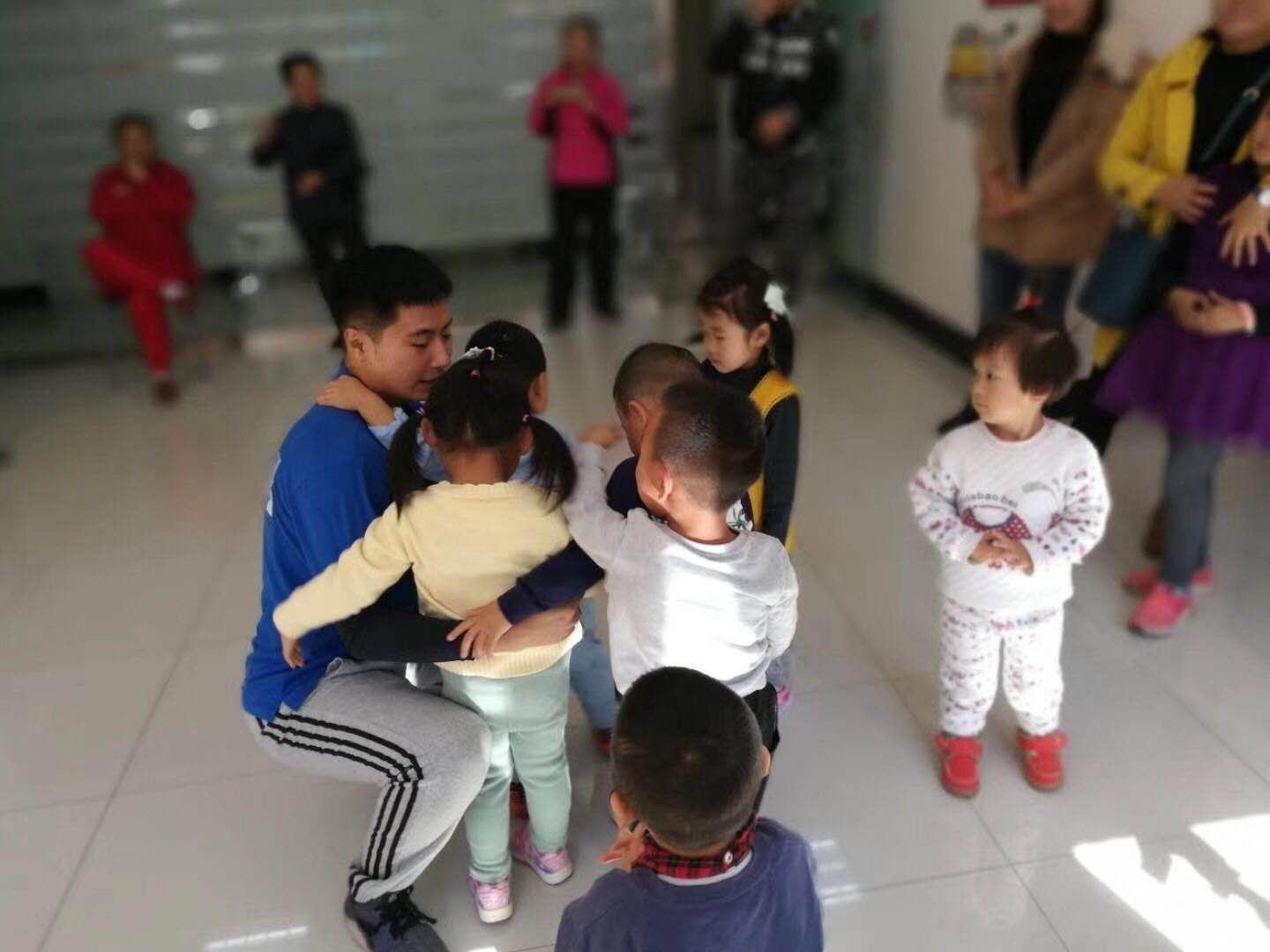 斑马最新电影街，巷弄中的隐秘宝藏探索