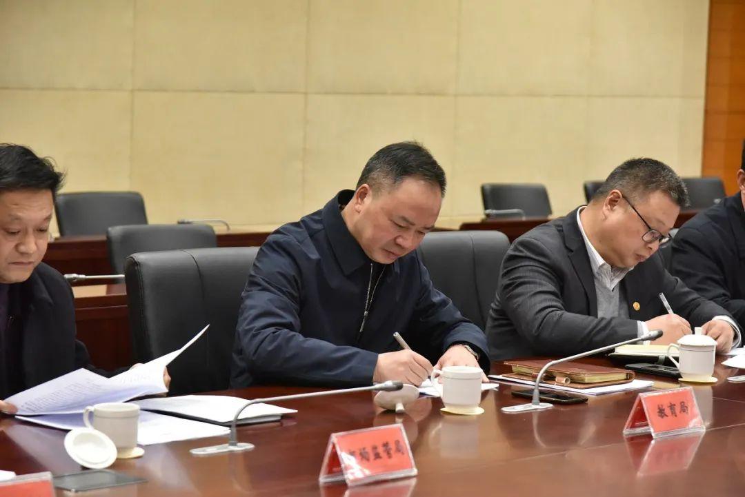 疫情最新会议,疫情最新会议，深入分析与个人观点