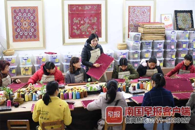 蓝淋最新作品，高科技革新重塑未来生活体验