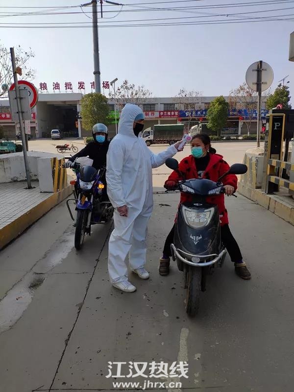 汉南疫情下的励志之光，变化、学习与自信的力量