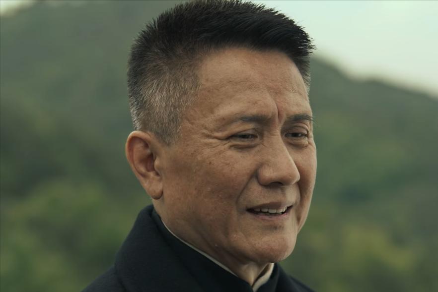 靳东最新电视剧，友情的纽带，家的温馨日常故事